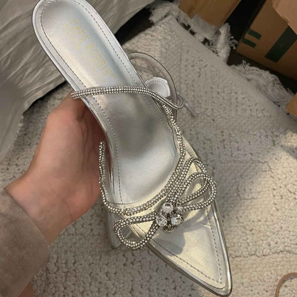 Cape Robbin‎ Silver Crystal Embellished Bow Heels - Picture 10 of 14